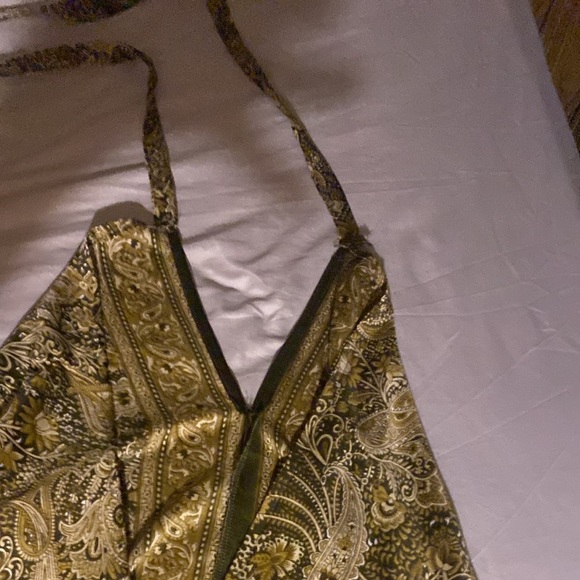 Hippie ,tie around the neck not too short never been worn - Picture 2 of 4